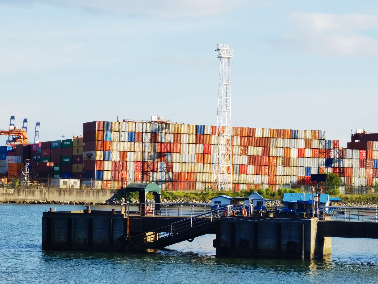中国到马约特海运拼箱运费：深圳和香港两大港口航线