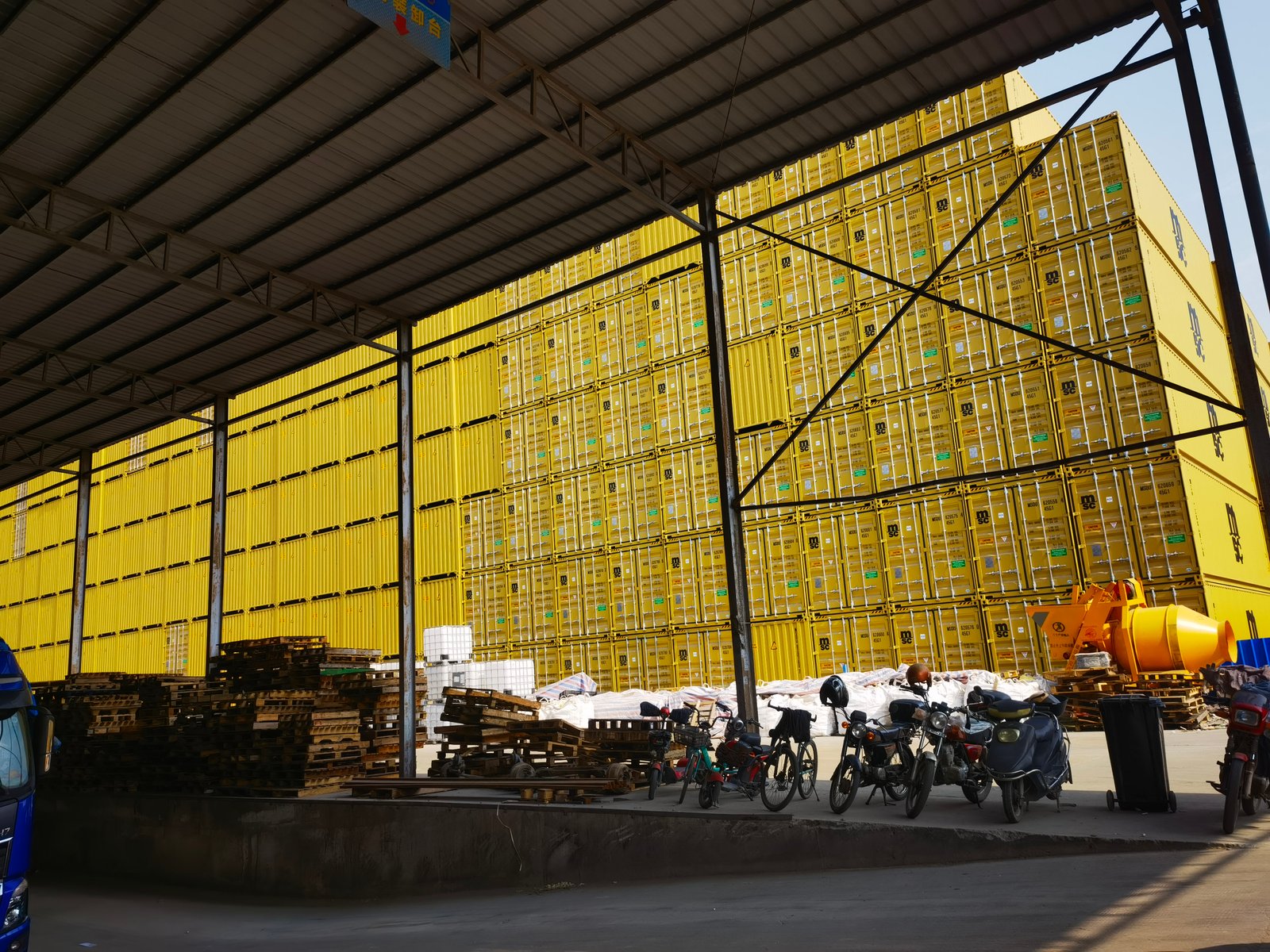 最新中国到意大利海运和铁路拼箱运费