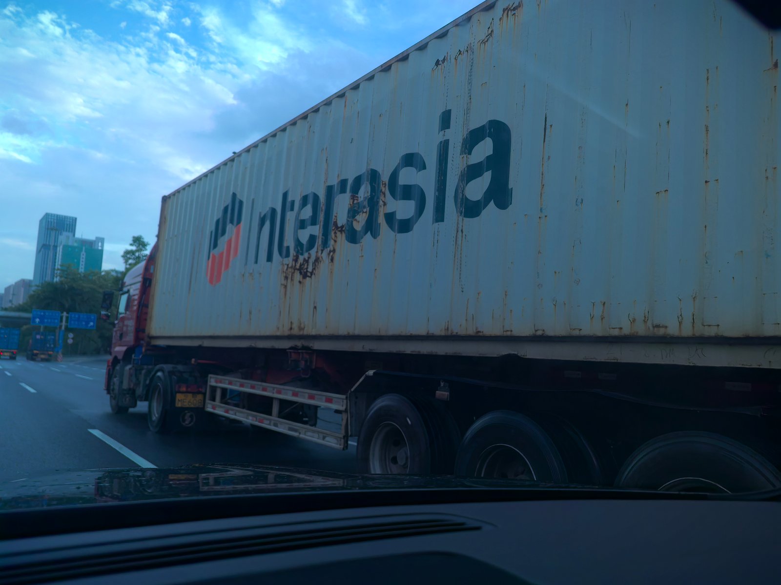 中国出发圣马丁拼箱海运资费运价及服务详情